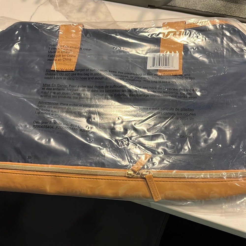 DSW Brand New Weekender